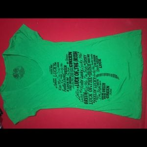 St. Particularly day v neck